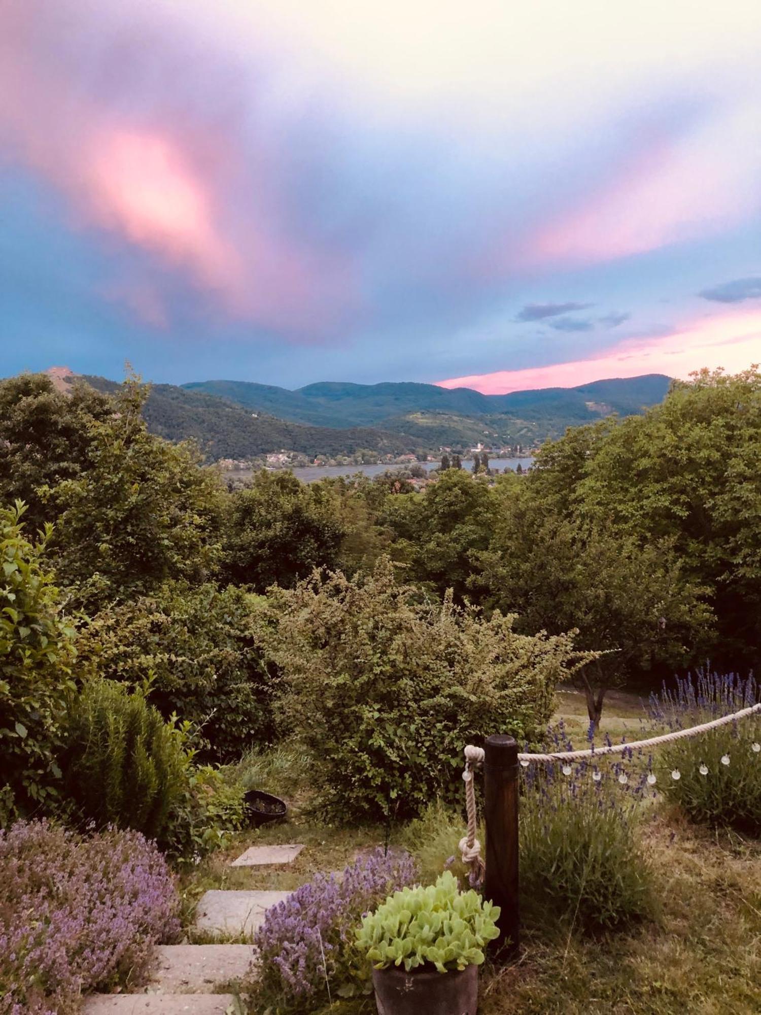 Panorama Kabin Nagymaros Villa Bagian luar foto